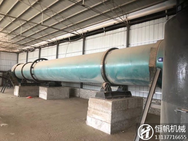 內(nèi)蒙古年產(chǎn)3萬噸牛糞有機(jī)肥造粒線現(xiàn)場(圖1) 內(nèi)蒙古有機(jī)肥生產(chǎn)線